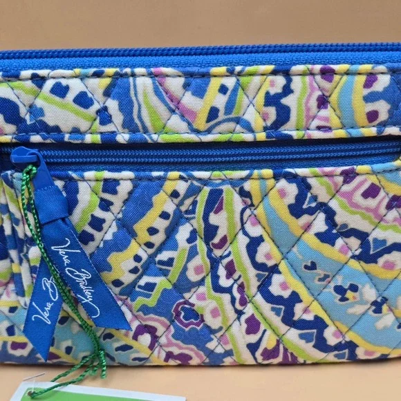 Vera Bradley Zip-Around Wallet Capri Blue Paisley Quilted Cotton Wristlet NEW - Picture 3 of 15